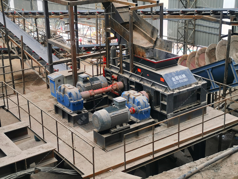 石英石硬度高，对辊制砂机能否稳定运行并保证出料质量？