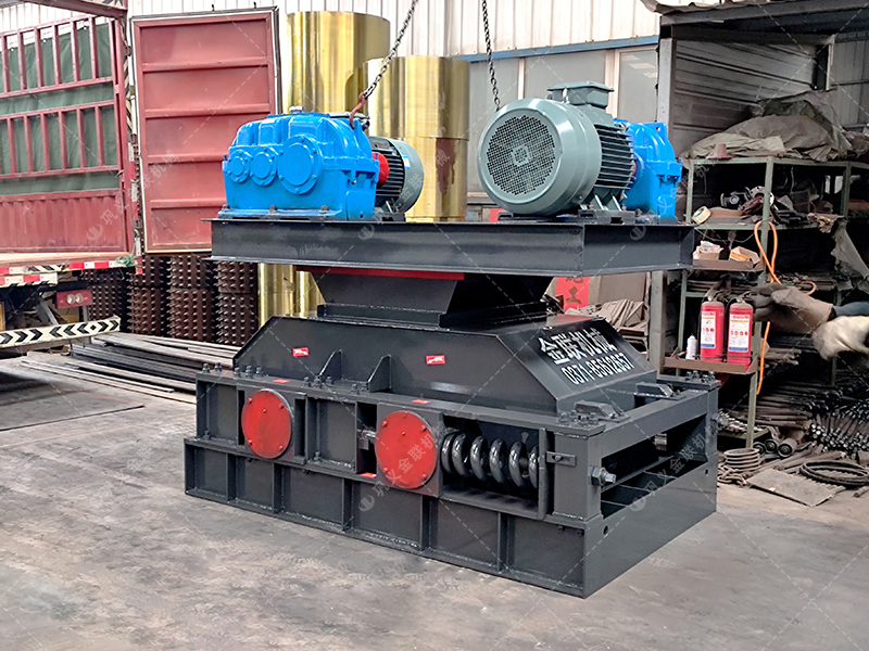 为什么越来越多的工程选择双齿辊破碎机处理水泥路面？